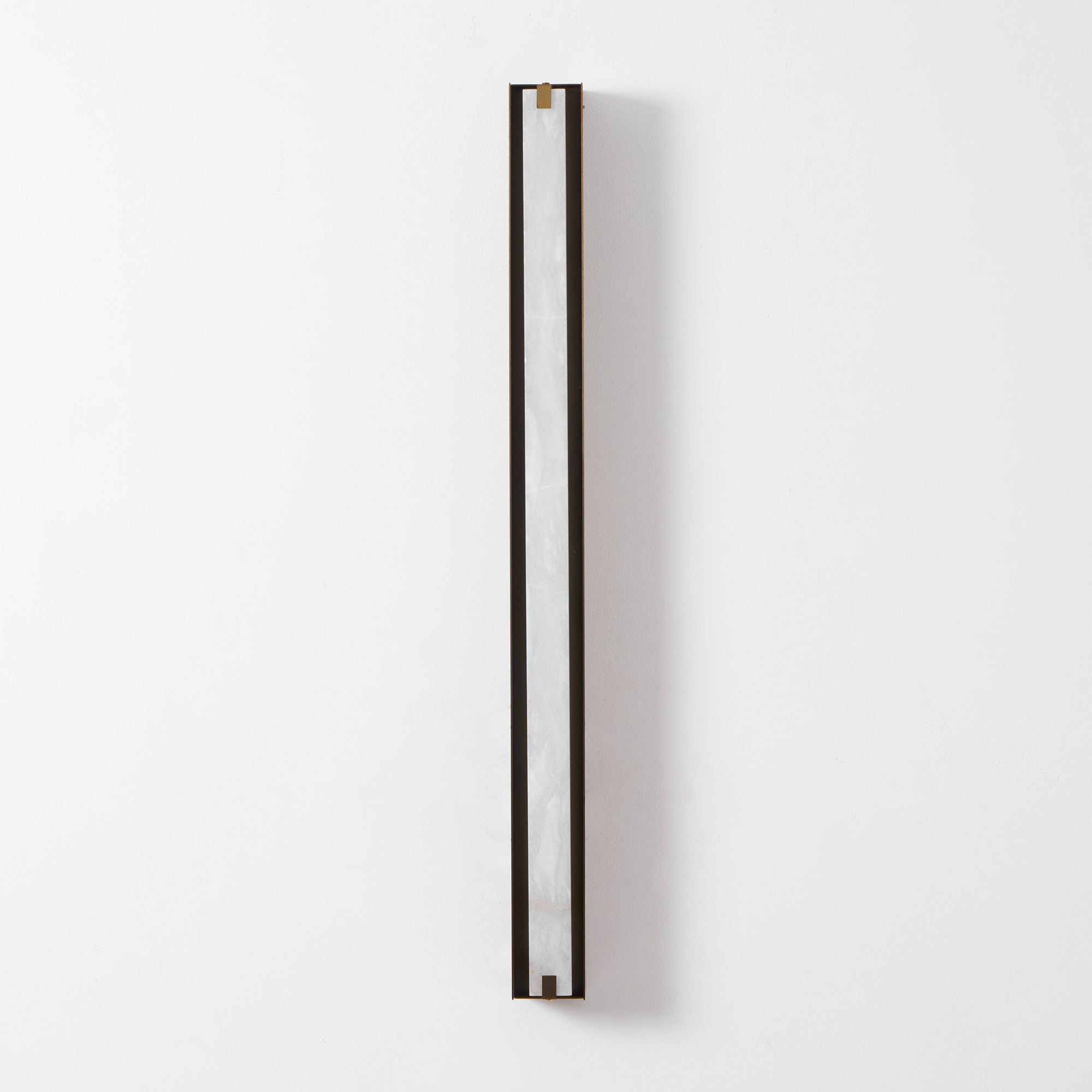Alvara Alabaster Vertical Wall Light, Bedroom Wall Sconce, detail 32