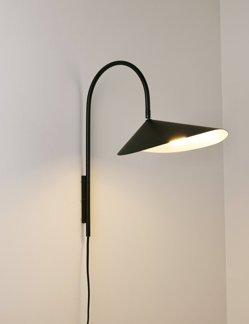 Aruma Swivel Wall Light, Bedroom Wall Sconce, detail 15