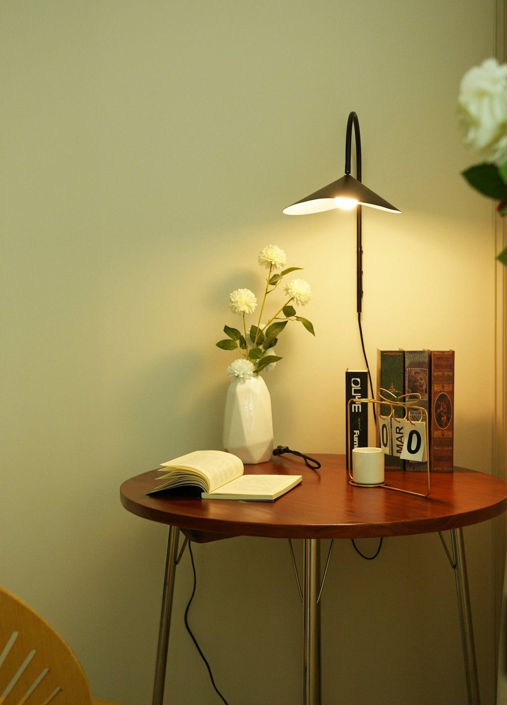 Aruma Swivel Wall Light, Bedroom Wall Sconce, detail 29