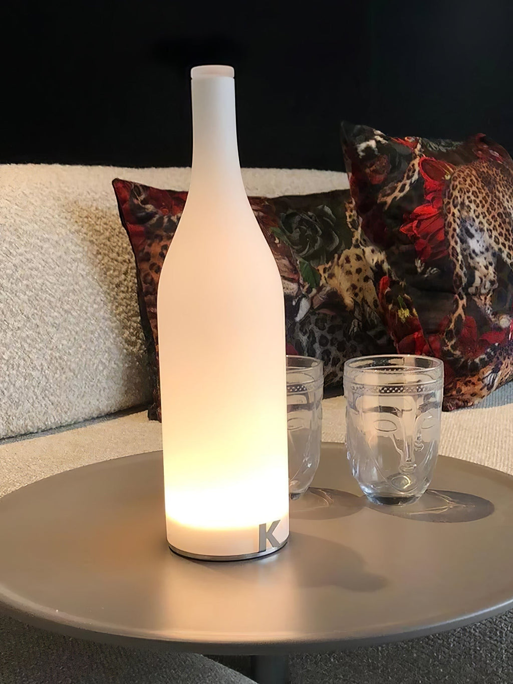 Baccaro Rechargeable Table Light, Bedside Table Lamp, detail 10