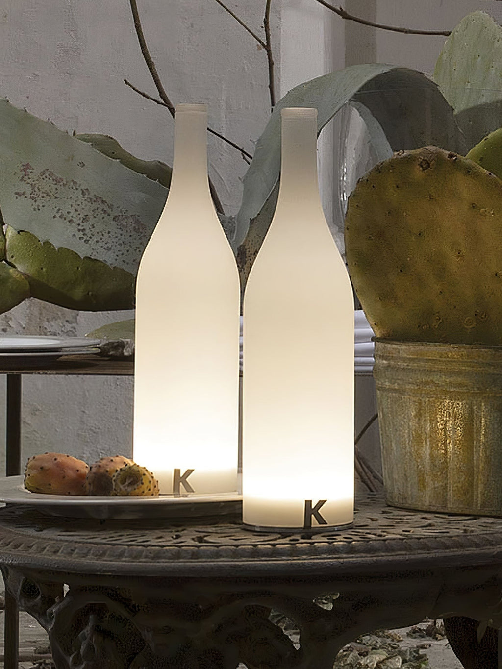 Baccaro Rechargeable Table Light, Bedside Table Lamp, detail 17
