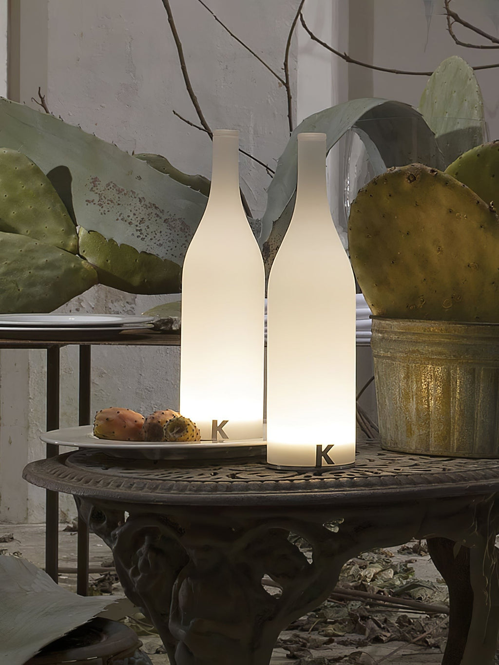 Baccaro Rechargeable Table Light, Bedside Table Lamp, detail 8