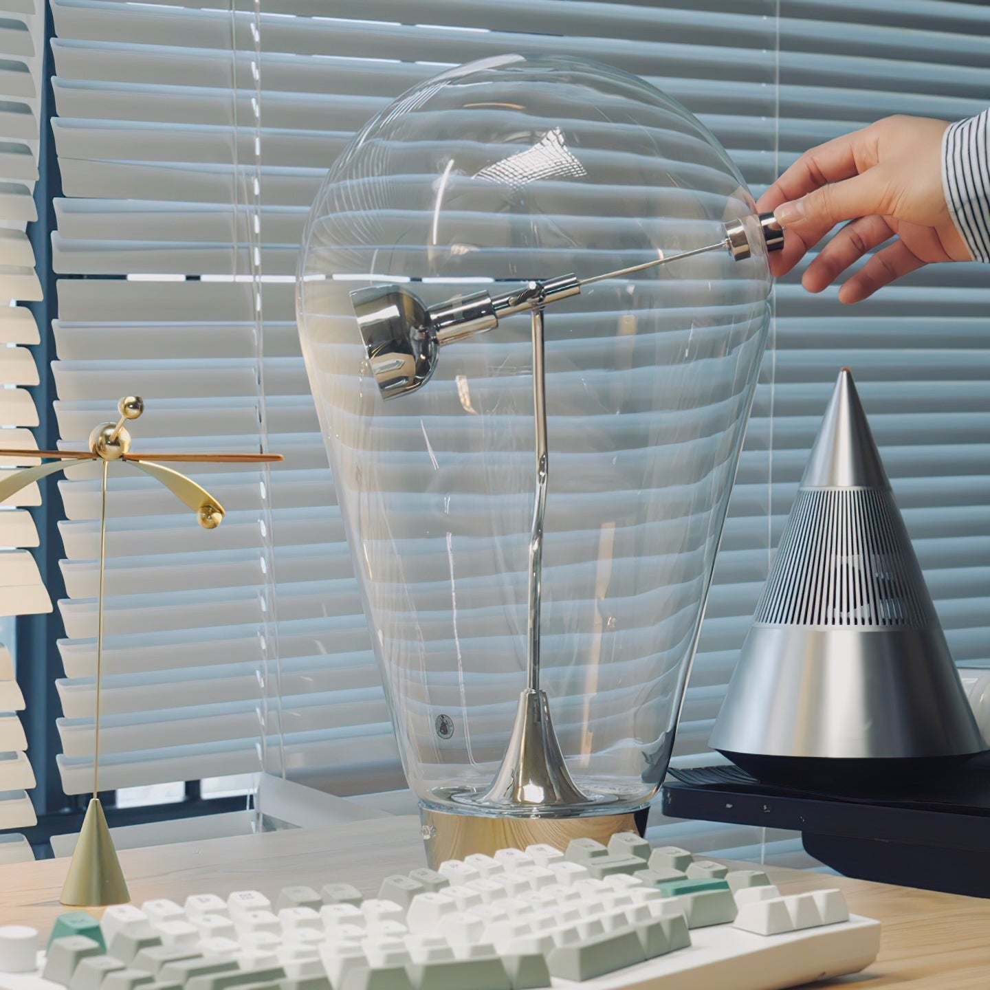 BeamGlow Rotating Glass Cylinder Table Light, Bedside Table Lamp, detail 20