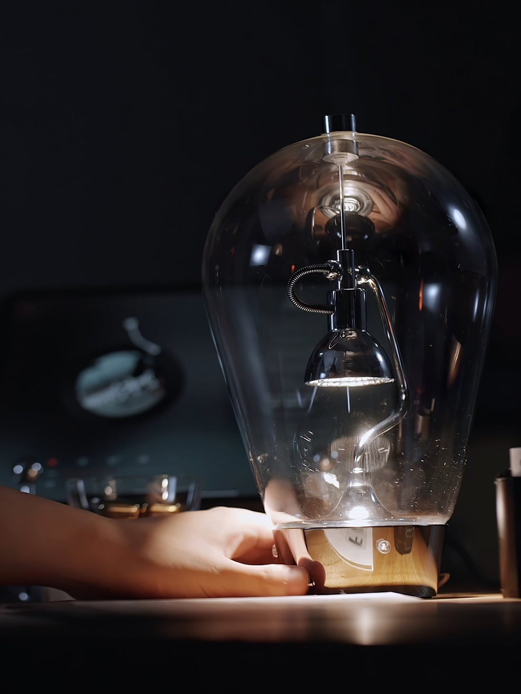 BeamGlow Rotating Glass Cylinder Table Light, Bedside Table Lamp, detail 24