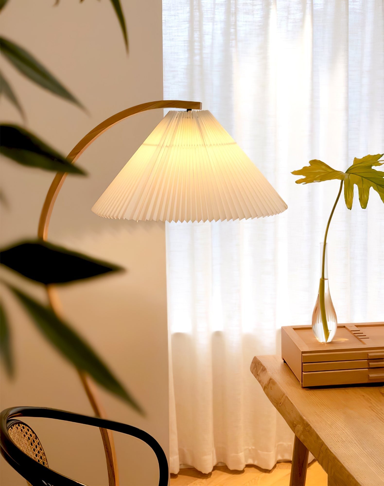 Caprani Scandinavian Floor Light, Floor Lamp, detail 103