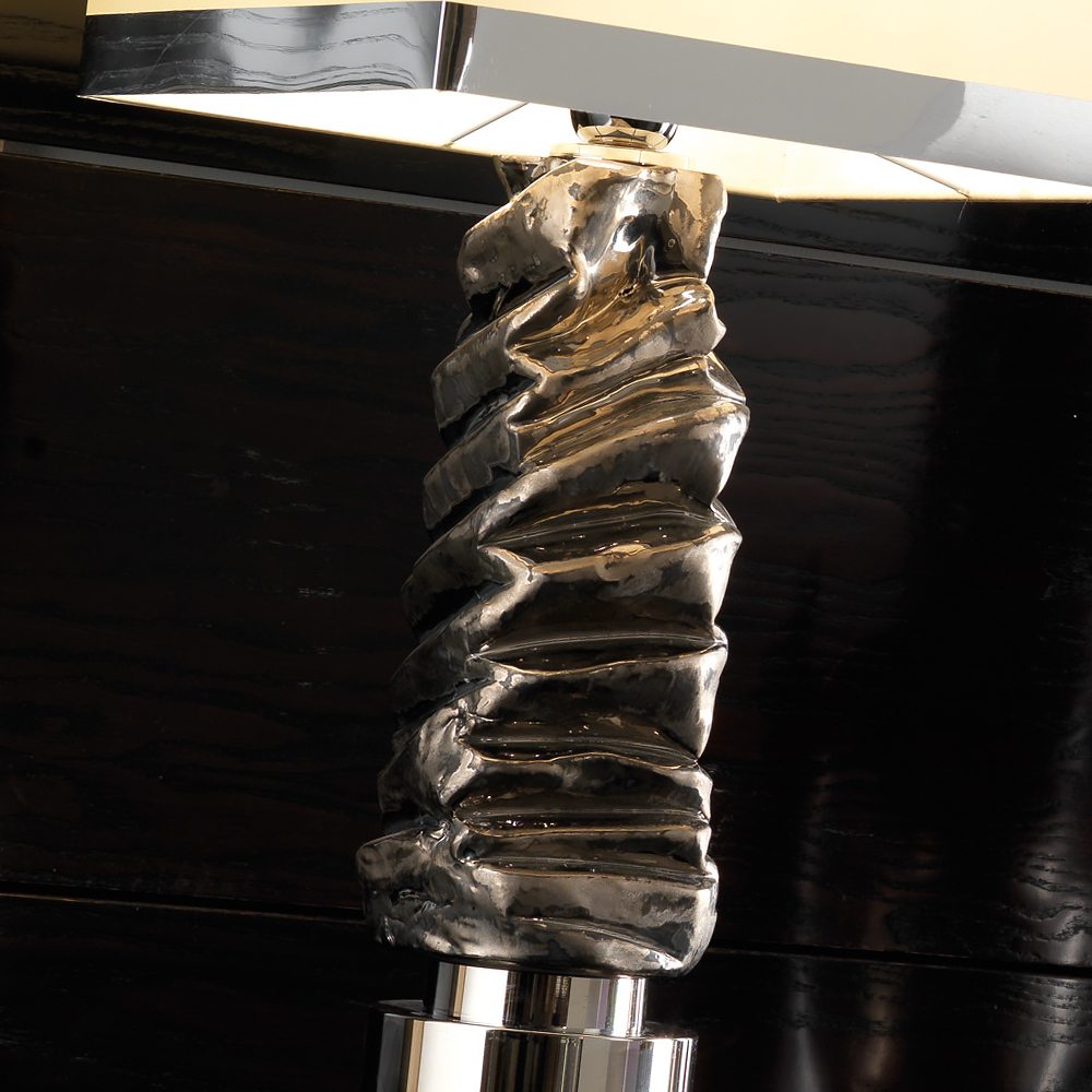 Exclusive Platinum Plated Majolica Table Light, Bedside Table Lamp, detail 2