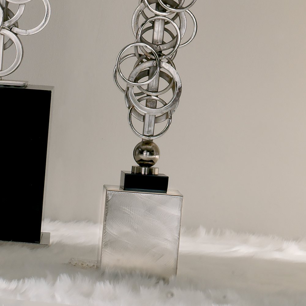 Iron High End Contemporary Italian Silver Lamp, Bedside Table Lamp, detail 2