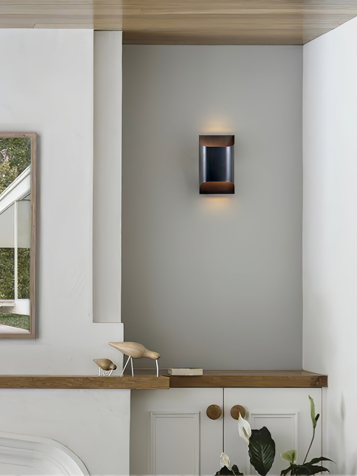 Leclerc Polished Brass Wall Light, Hardwired Wall Sconce, detail 61