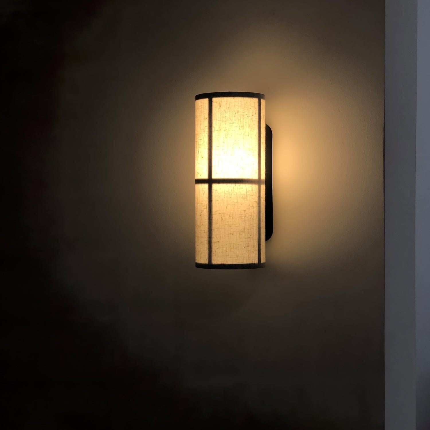 LinenGlow Cylinder Wall Light, Plug-In Wall Sconce, detail 12