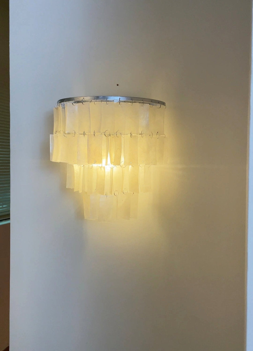 Lunara Shell Cascade Wall Light, Hardwired Wall Sconce, detail 16