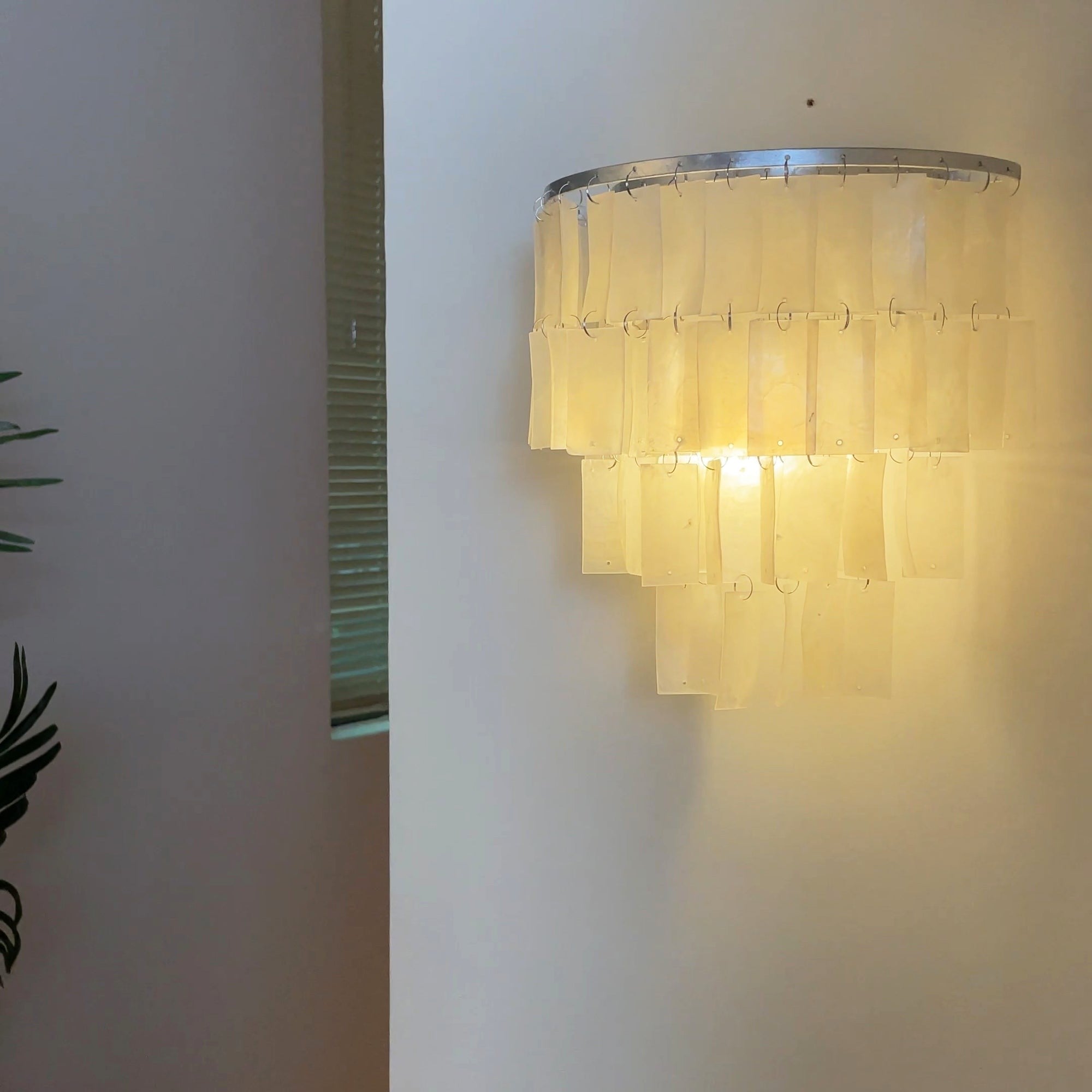 Lunara Shell Cascade Wall Light, Hardwired Wall Sconce, detail 24