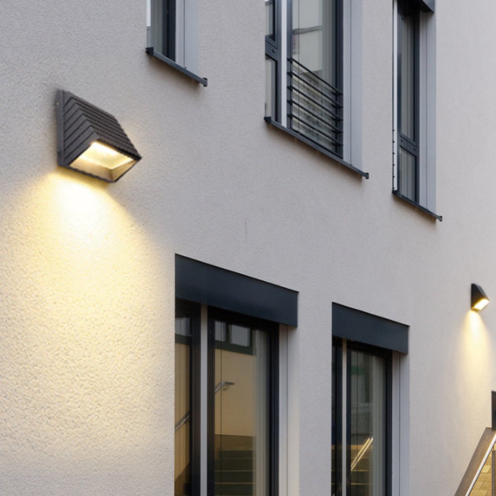 Contemporary Clean-Lined Exterior Waterproof LED Wall Light for Villa Garden Balcony Stairs, Outdoor Wall Light, detail 4