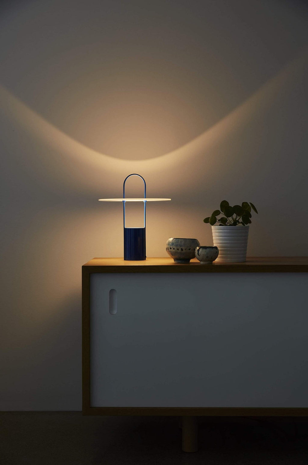 Nomade Table Light, Bedside Table Lamp, detail 9