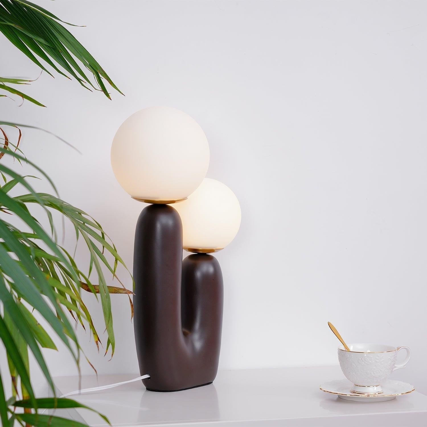 Oo Smooth Resin Table Light, Bedside Table Lamp, detail 10