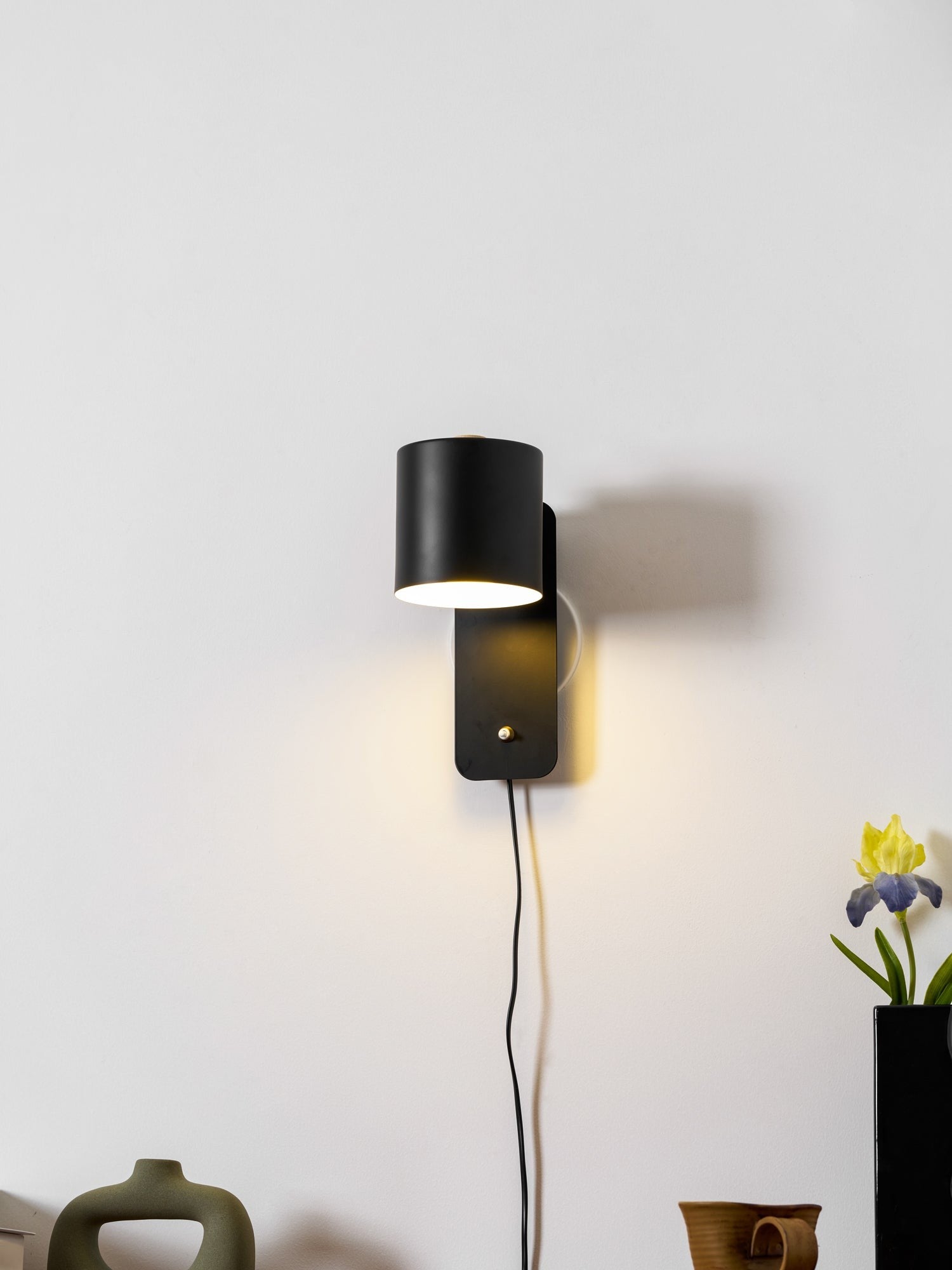 Orbit Plug-in Rotating Wall Light, Plug-In Wall Sconce, detail 17