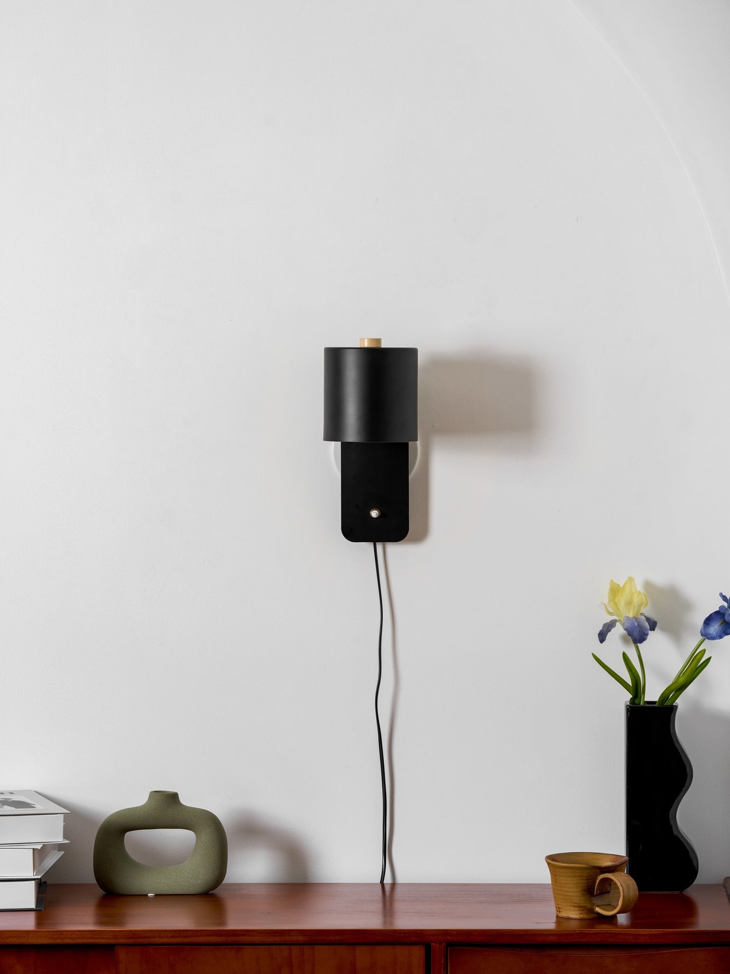 Orbit Plug-in Rotating Wall Light, Plug-In Wall Sconce, detail 22