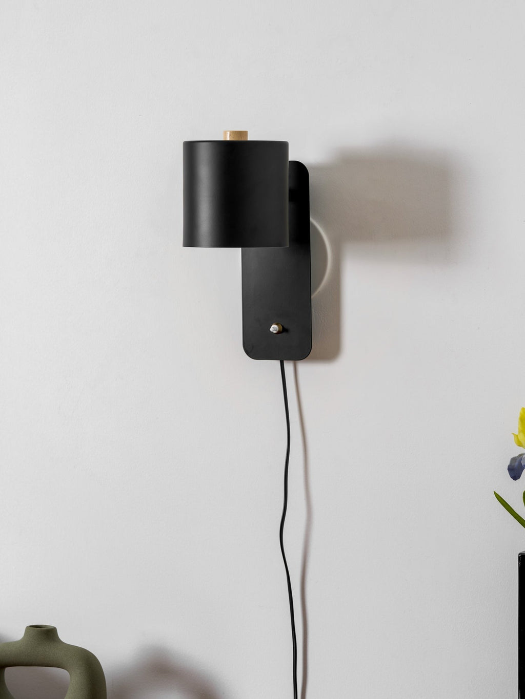 Orbit Plug-in Rotating Wall Light, Plug-In Wall Sconce, detail 24