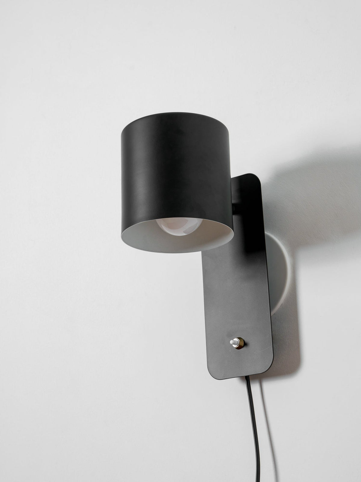 Orbit Plug-in Rotating Wall Light, Plug-In Wall Sconce, detail 33