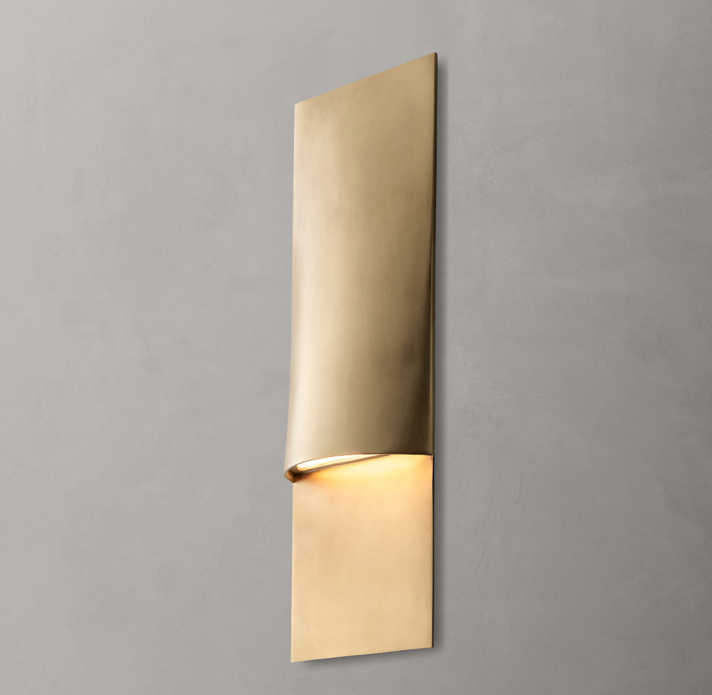 Taza Vertical Box Sconce, Wall Sconce, 6"W x 3"D x 18"H