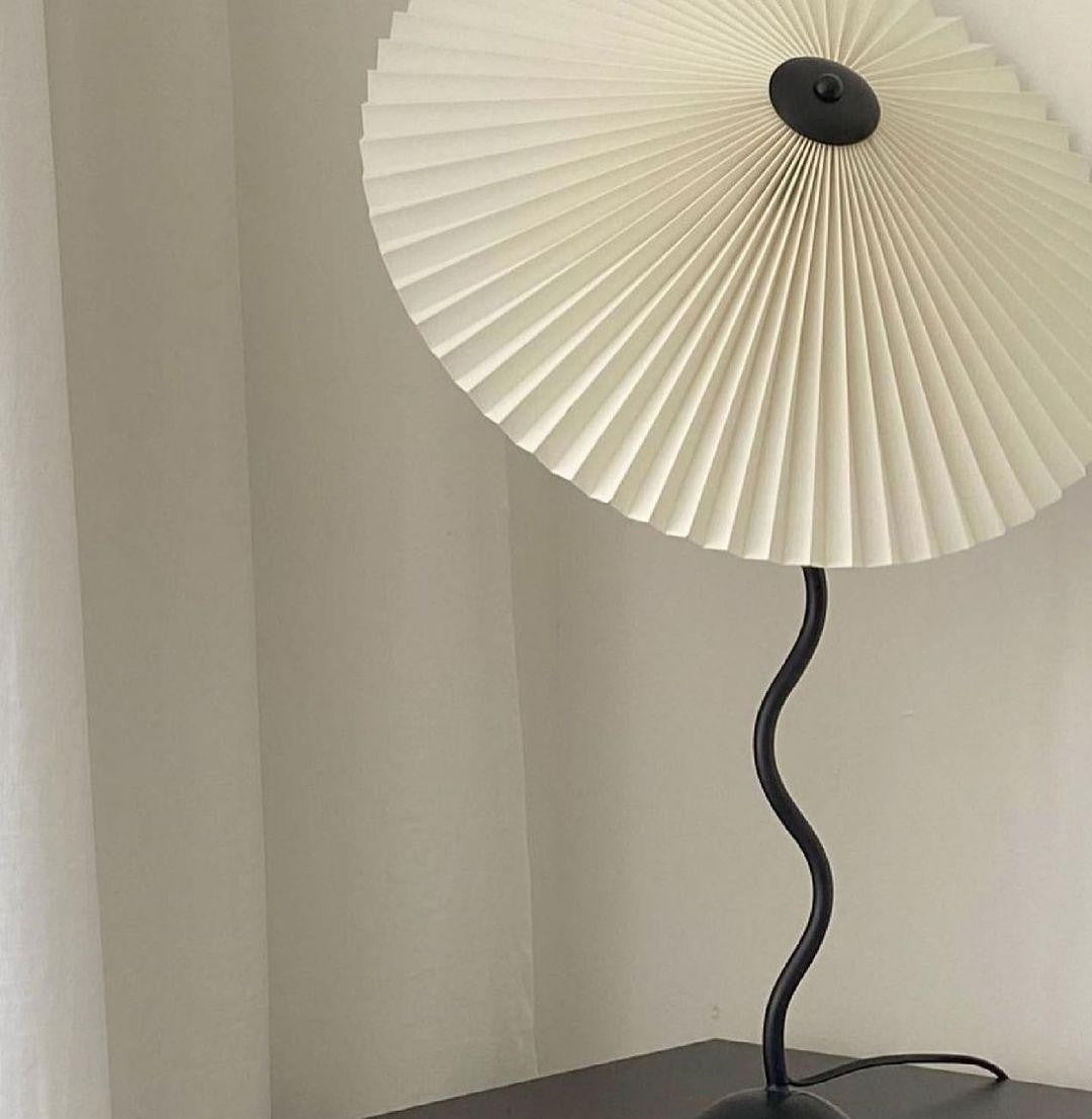 Squiggle Pleated Table Light, Bedside Table Lamp, detail 27