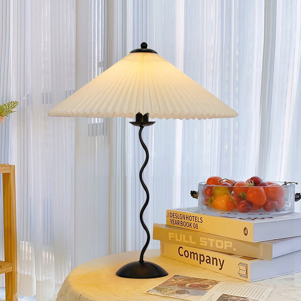 Squiggle Pleated Table Light, Bedside Table Lamp, detail 5