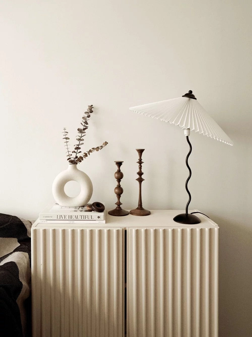 Squiggle Pleated Table Light, Bedside Table Lamp, detail 74