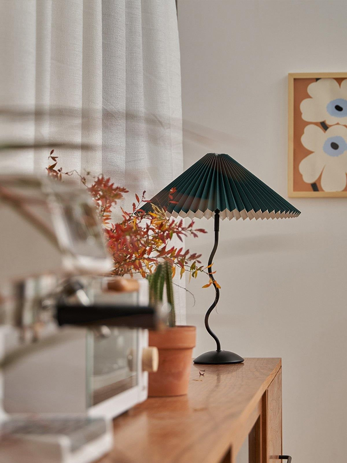 Squiggle Pleated Table Light, Bedside Table Lamp, detail 76