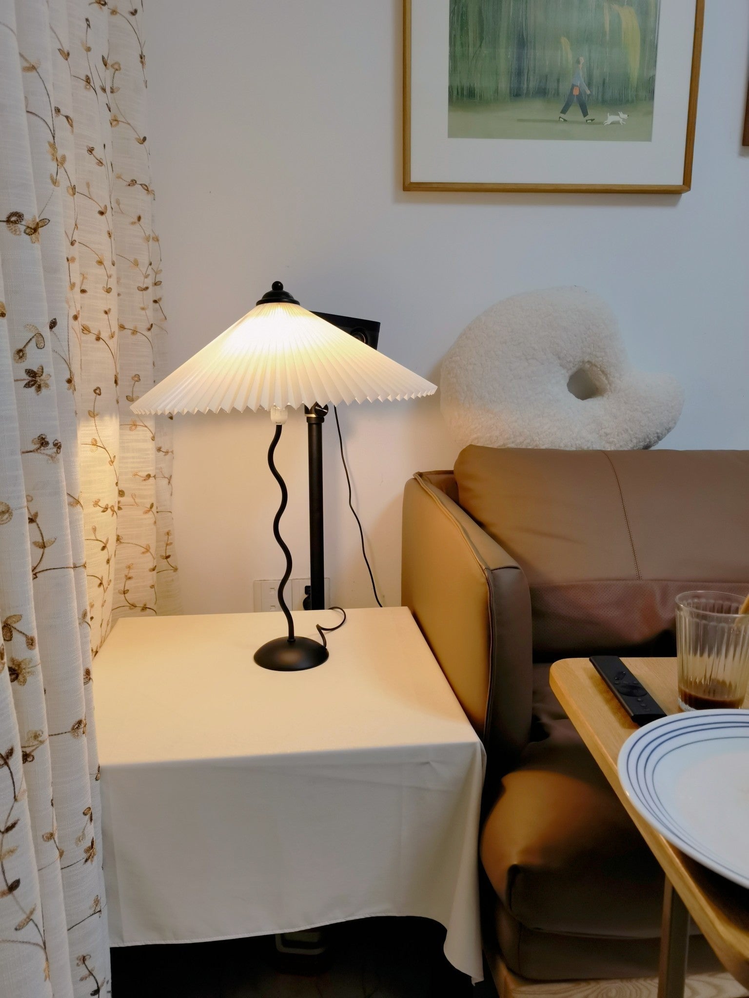 Squiggle Pleated Table Light, Bedside Table Lamp, detail 81
