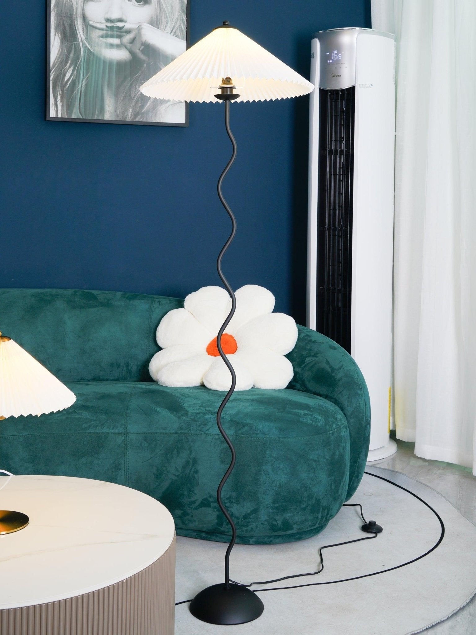 Squiggle Sculptural Floor Light, Floor Lamp, detail 22