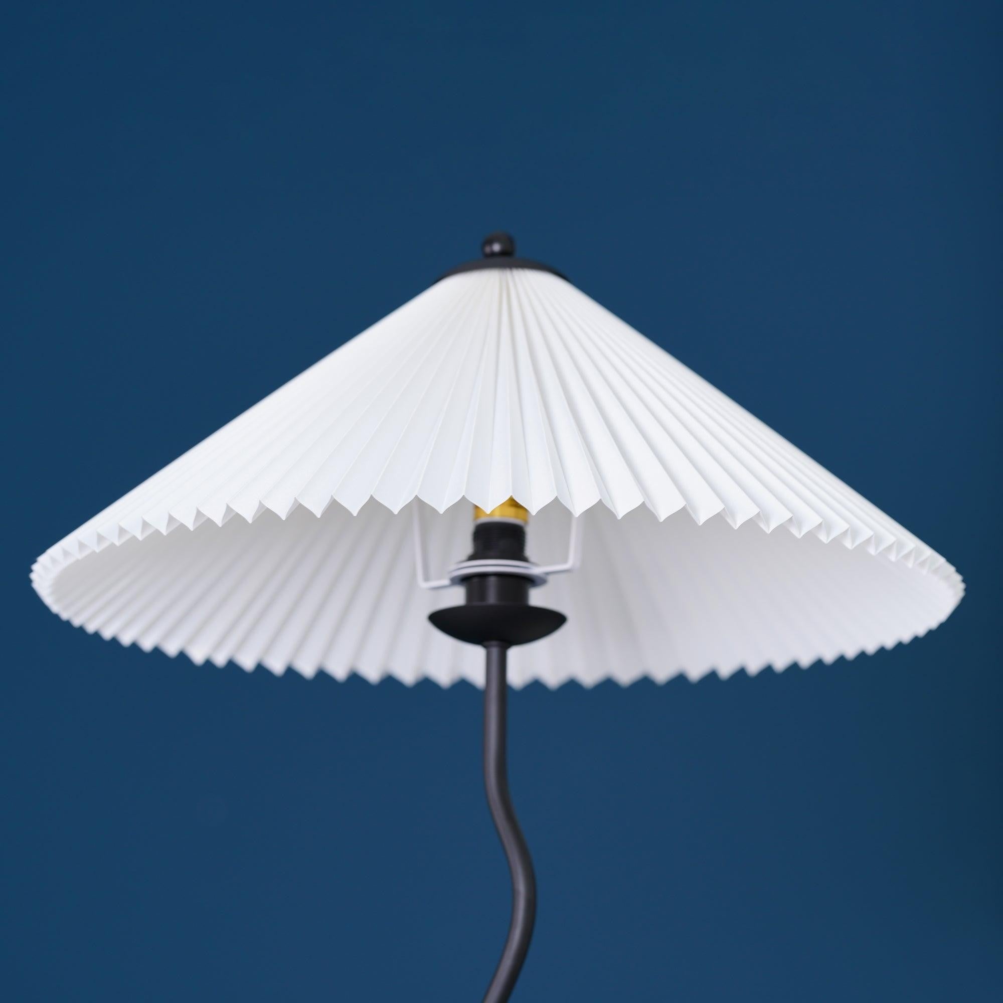 Squiggle Sculptural Floor Light, Floor Lamp, detail 23