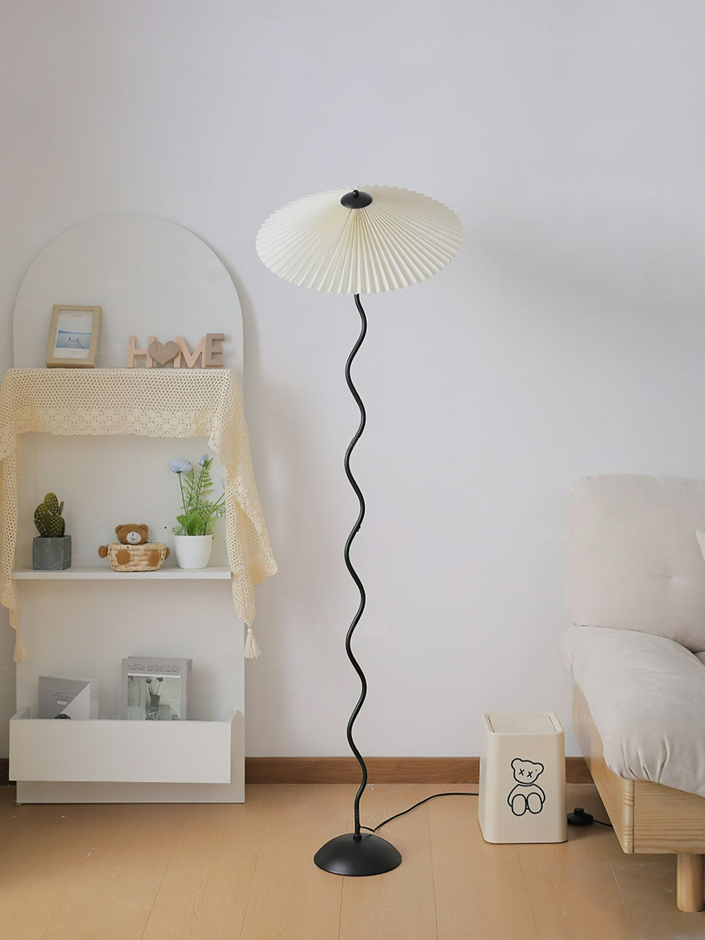 Squiggle Sculptural Floor Light, Floor Lamp, detail 39