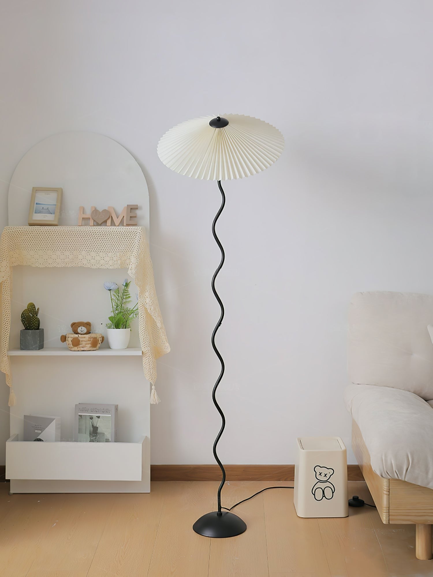 Squiggle Sculptural Floor Light, Floor Lamp, detail 39
