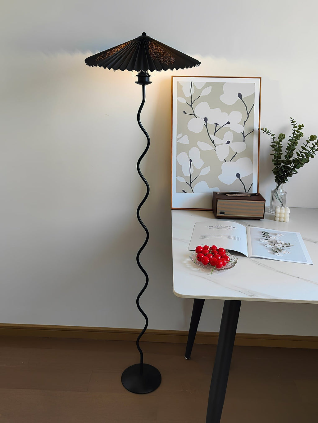 Squiggle Sculptural Floor Light, Floor Lamp, detail 47