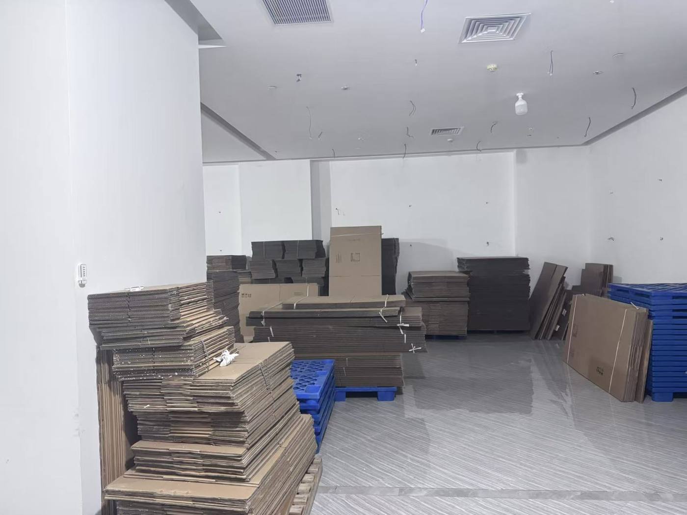 Packaging materials and cartons prepared for lighting delivery
